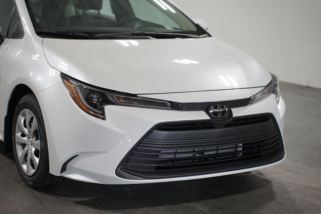 Thumbnail: 2025 Toyota Corolla - 4