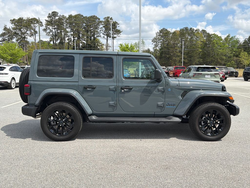 Used 2025 Gray Jeep Sahara 4xe image 8