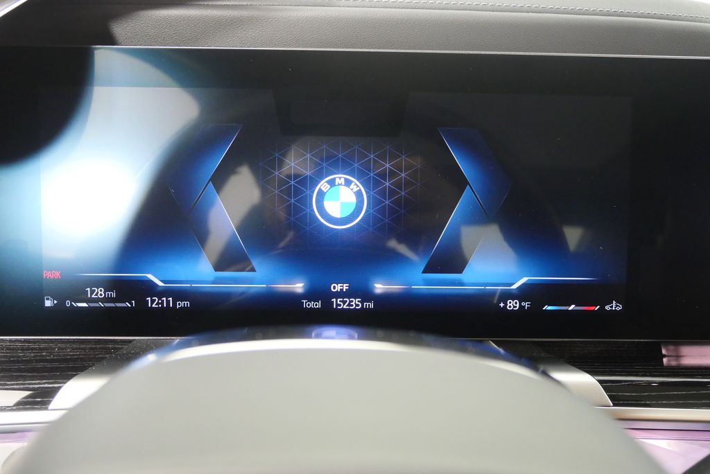Thumbnail: 2024 BMW 7 Series - 24