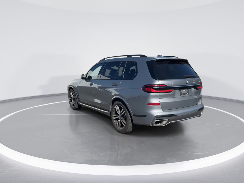 Thumbnail: 2023 BMW X7 - 6