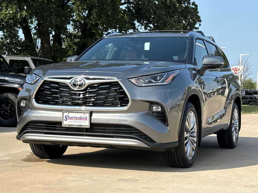 Used 2026 Toyota Highlander SUV