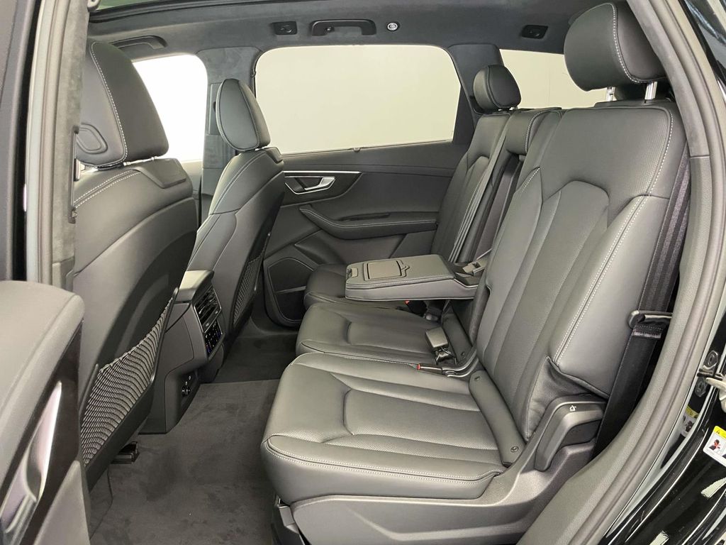 2026 Audi Q7  Black at Audi Porsche Sewickley