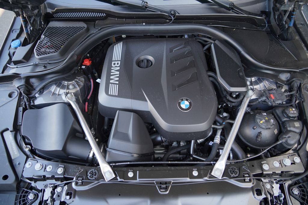 Thumbnail: 2026 BMW 5 Series - 21