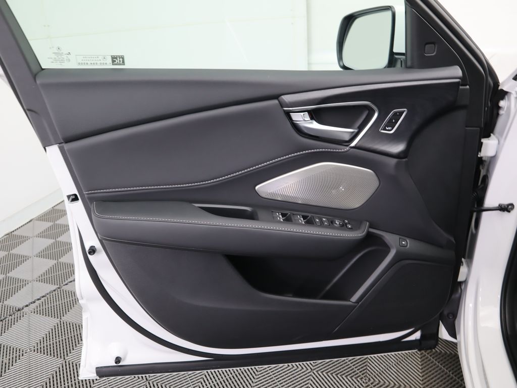 Thumbnail: 2026 Acura RDX - 26