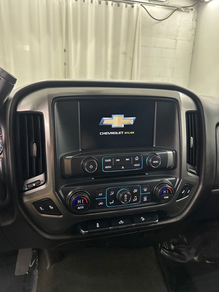 used 2018 Chevrolet Silverado 1500 car, priced at $25,985