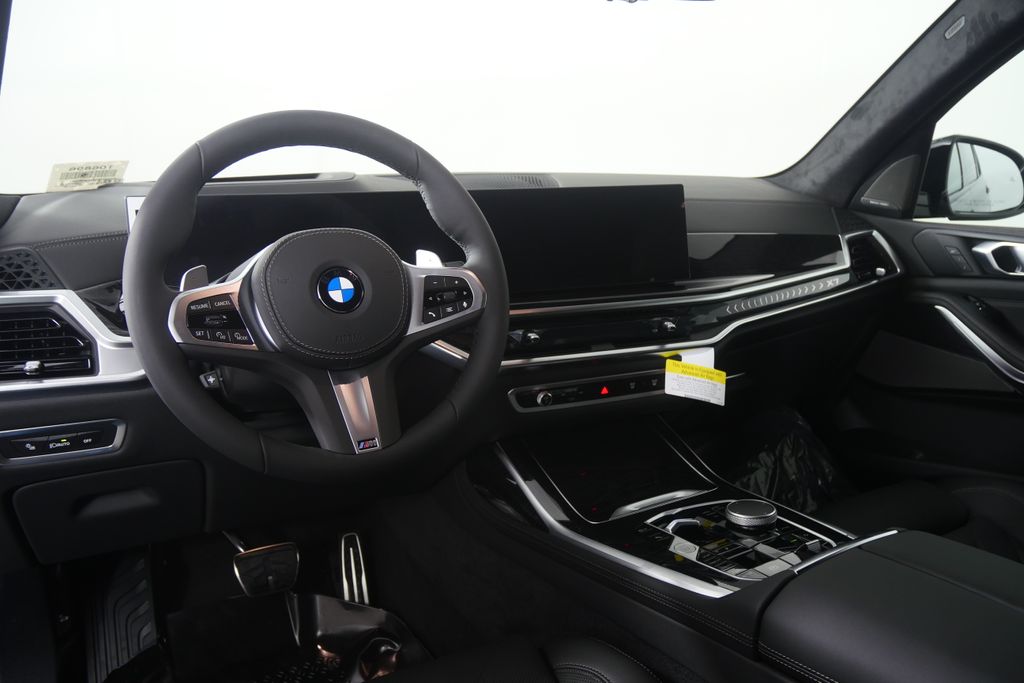 Thumbnail: 2027 BMW X7 - 18