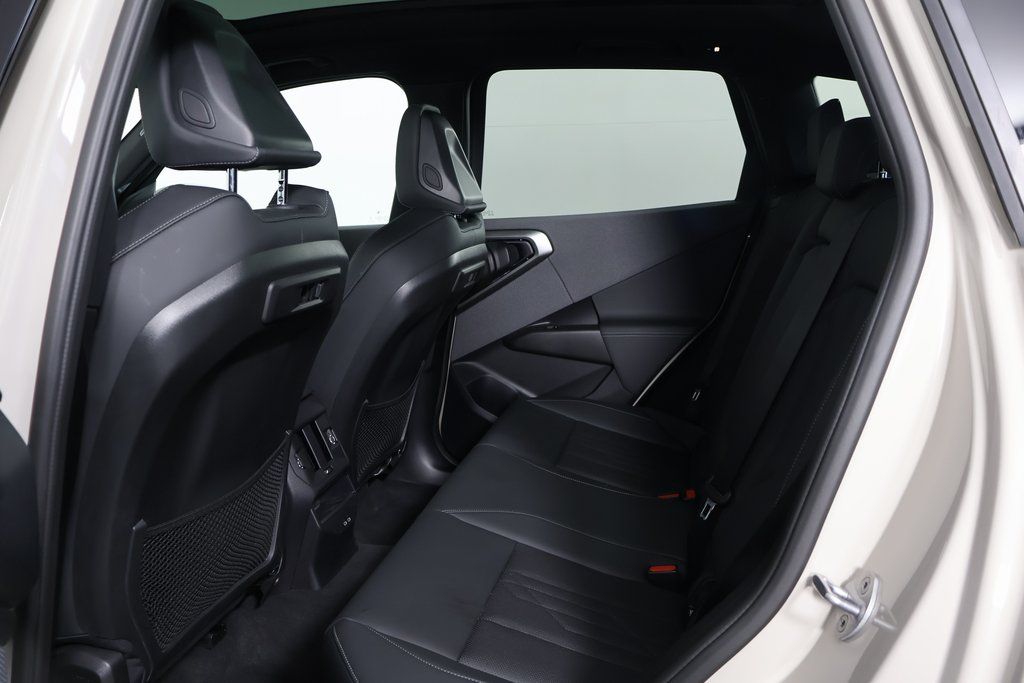 Thumbnail: 2025 BMW X3 - 11