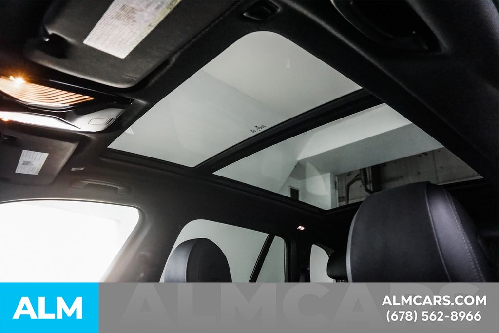 Used 2022 White BMW xDrive40i image 23