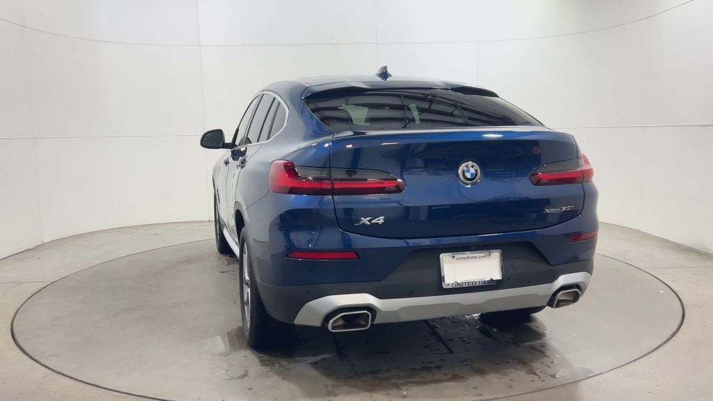 Thumbnail: 2025 BMW X4 - 7