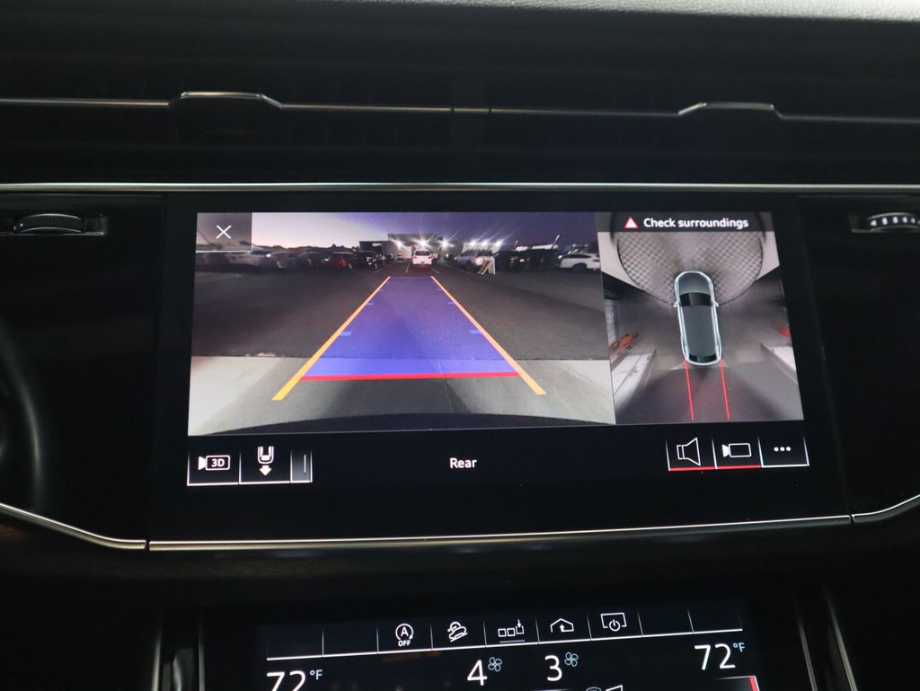 Thumbnail: 2020 Audi Q8 - 15