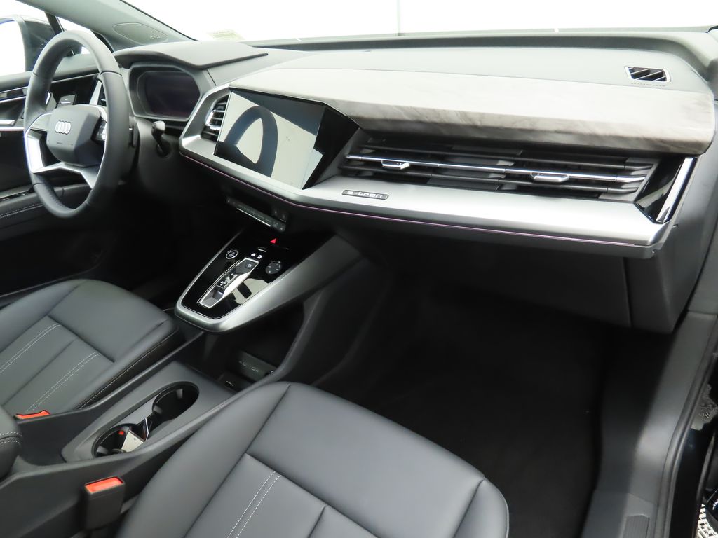 2025 Audi Q4 e-tron  17