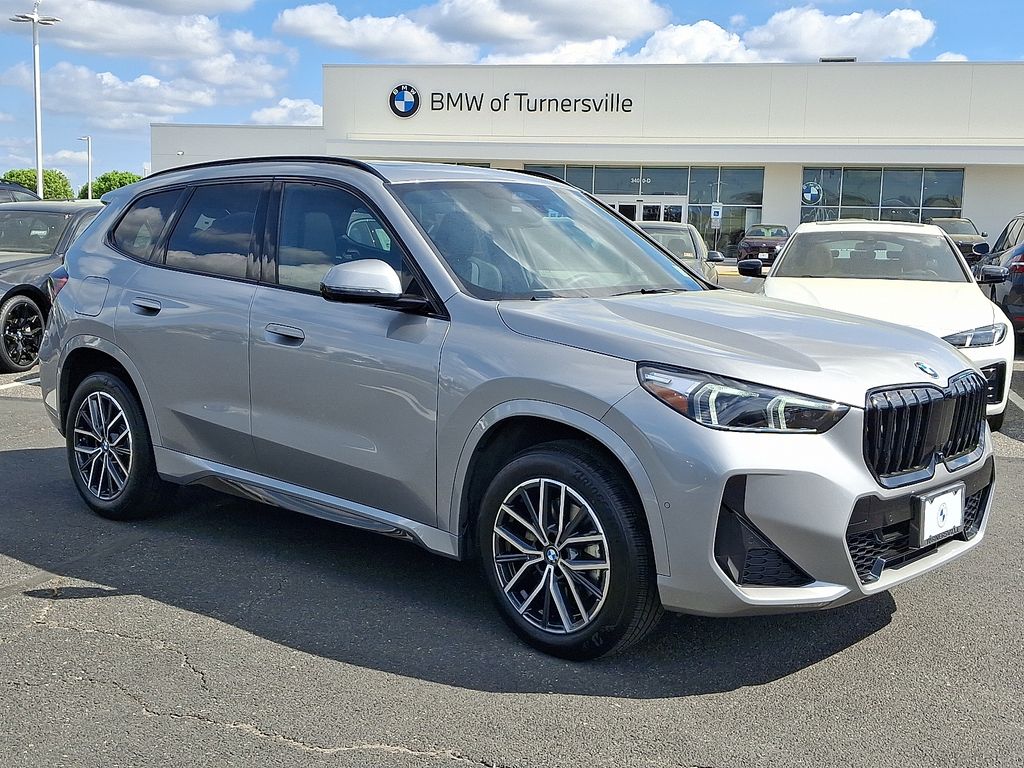Thumbnail: 2026 BMW X1 - 3