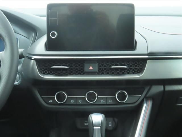 Thumbnail: 2025 Acura ADX - 15