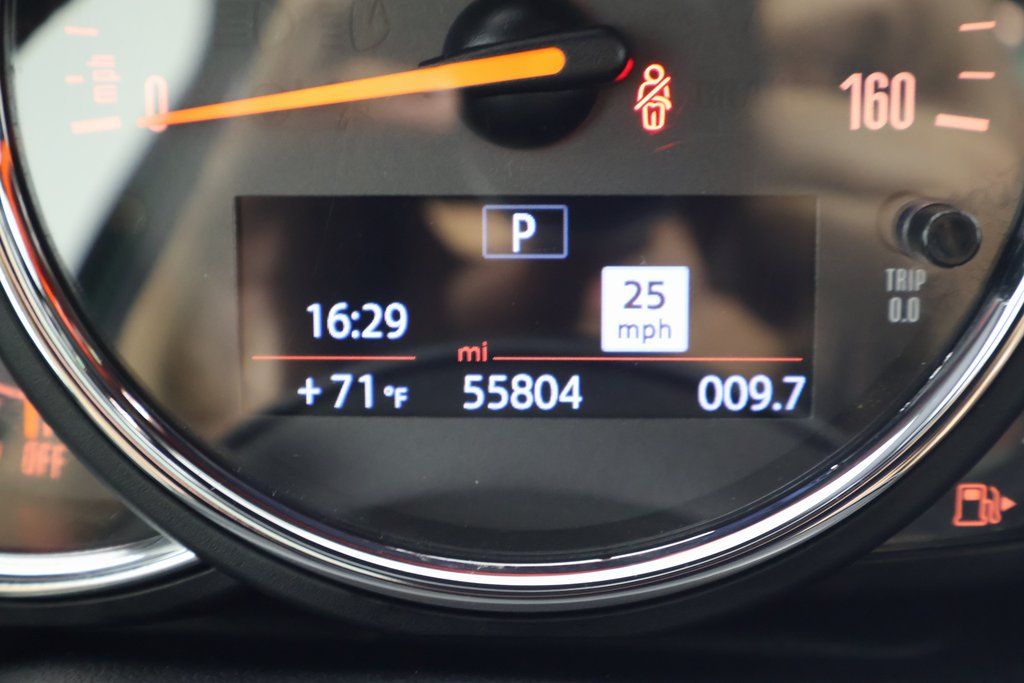 2020 MINI Cooper  17