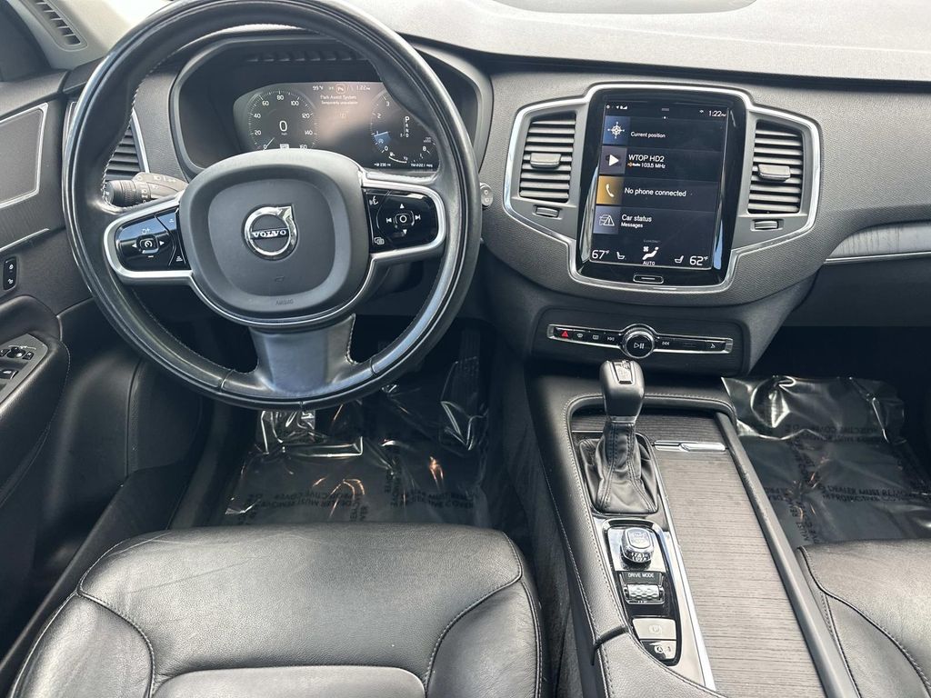 Thumbnail: 2020 Volvo XC90 - 22