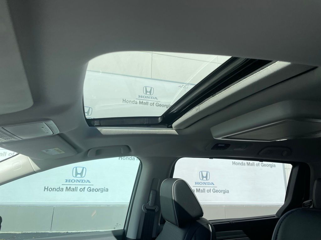 Thumbnail: 2026 Honda Odyssey - 30