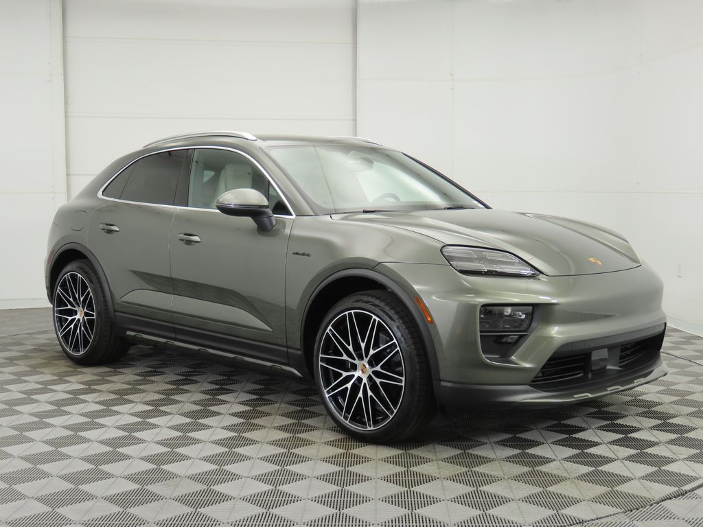 Thumbnail: 2025 Porsche Macan - 9