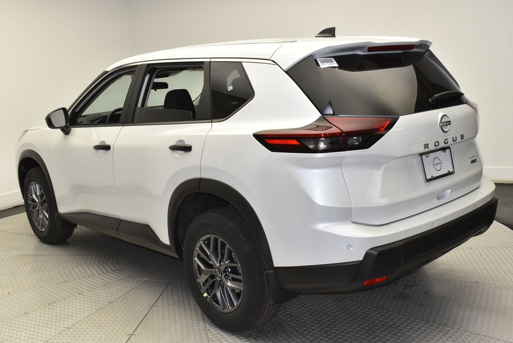 2025 Nissan Rogue S 7