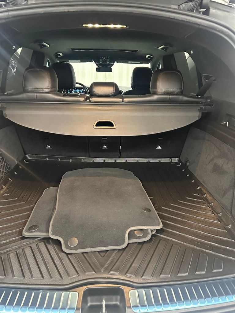 used 2022 Mercedes-Benz GLE car, priced at $34,985