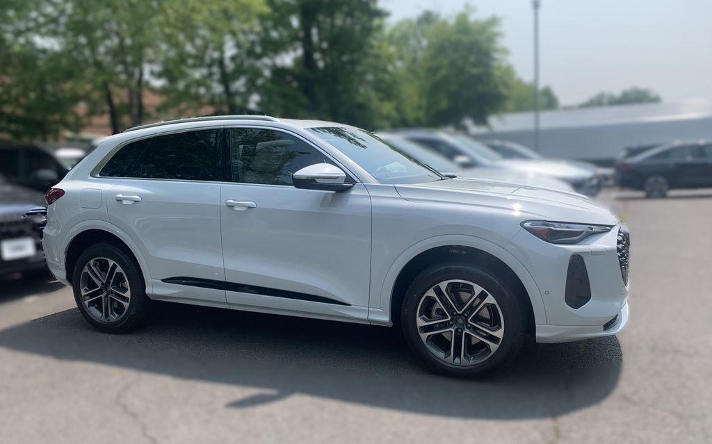 2025 Audi Q5  4