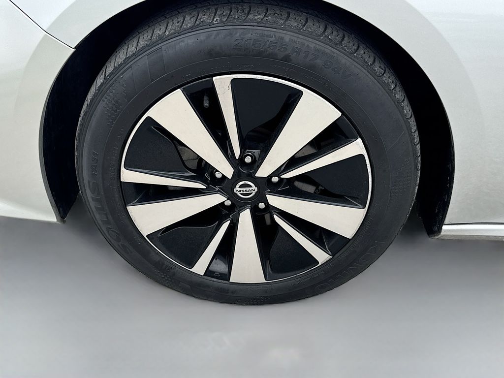 2021 Nissan Altima SV - Photo 32