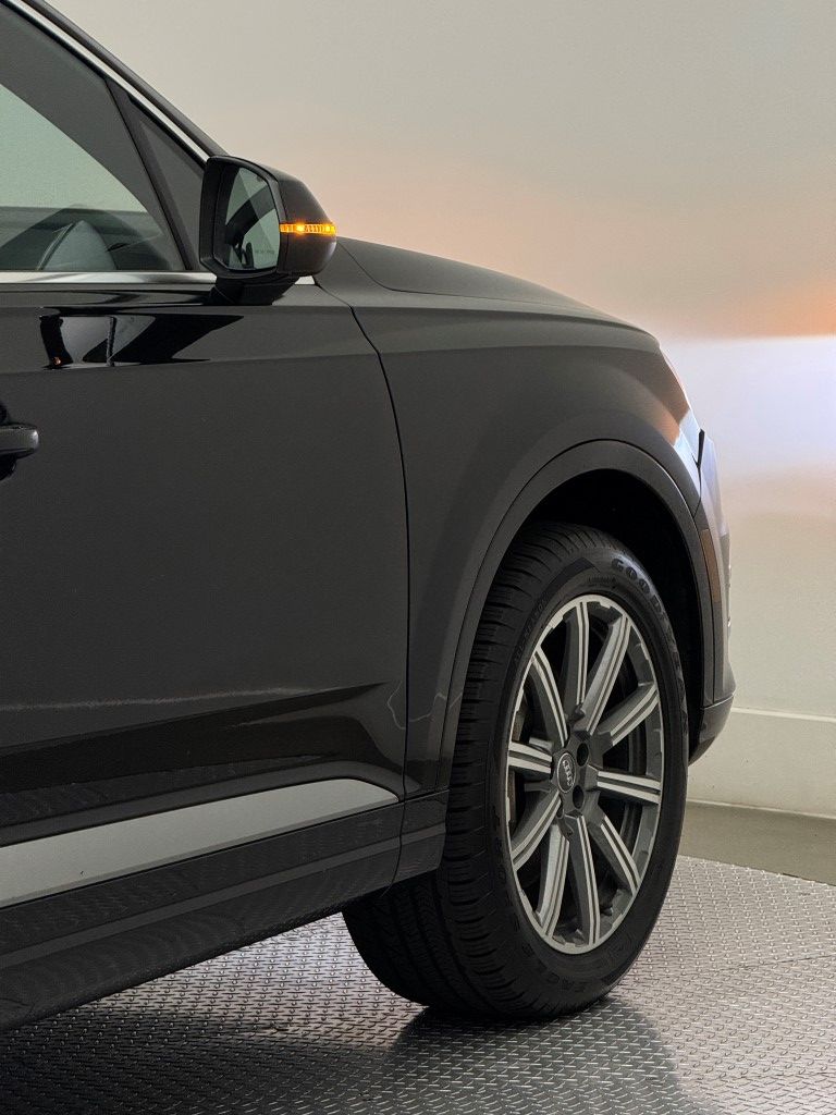Thumbnail: 2017 Audi Q7 - 12