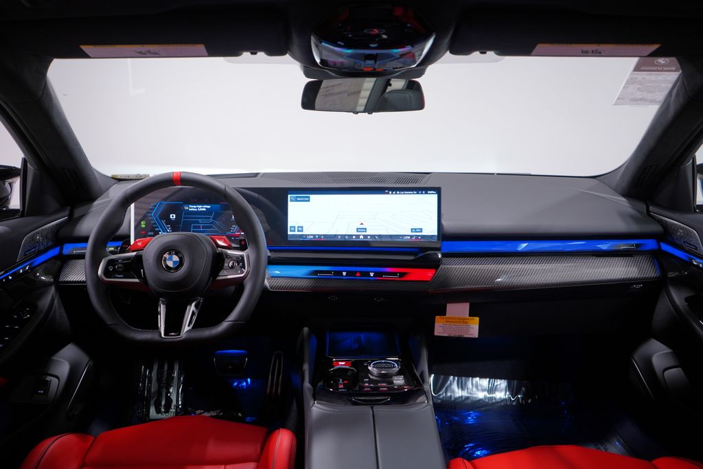 Thumbnail: 2026 BMW M5 - 10