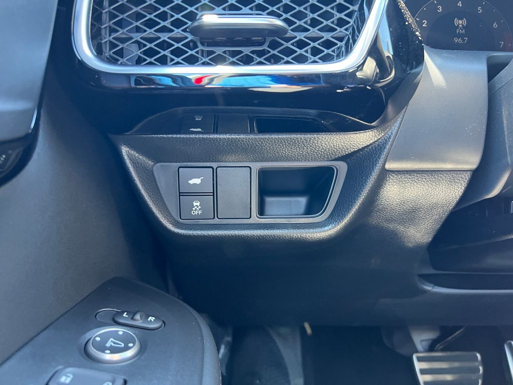 Thumbnail: 2025 Acura ADX - 16