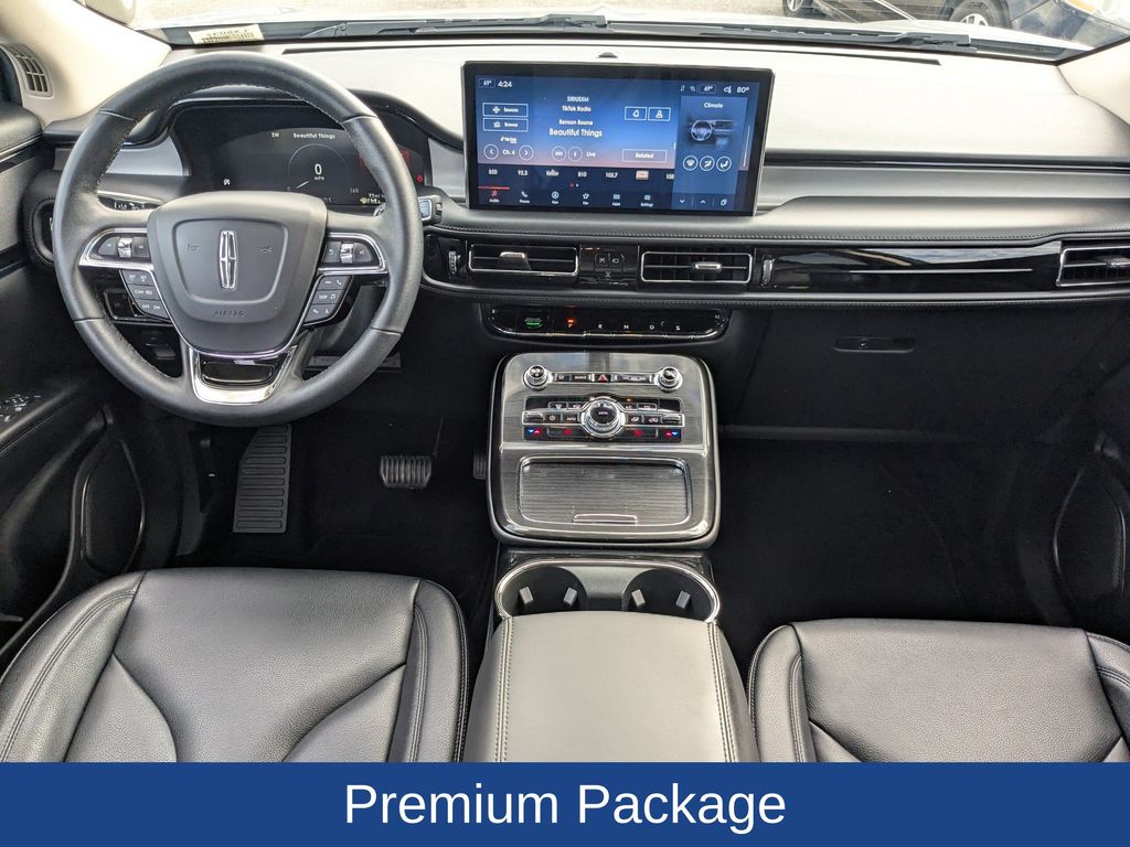 2022 Lincoln Nautilus Standard