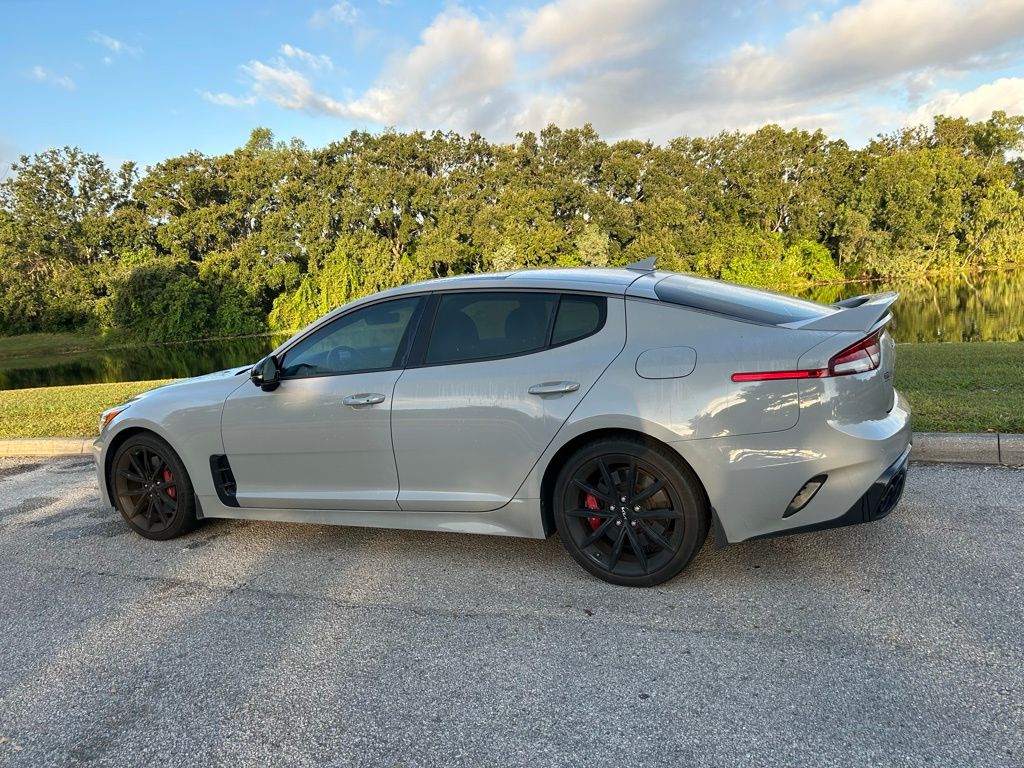 Thumbnail: 2022 Kia Stinger - 3