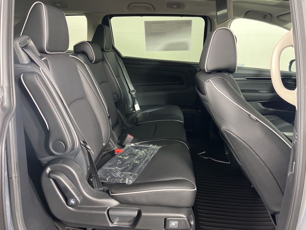 Thumbnail: 2026 Honda Odyssey - 11