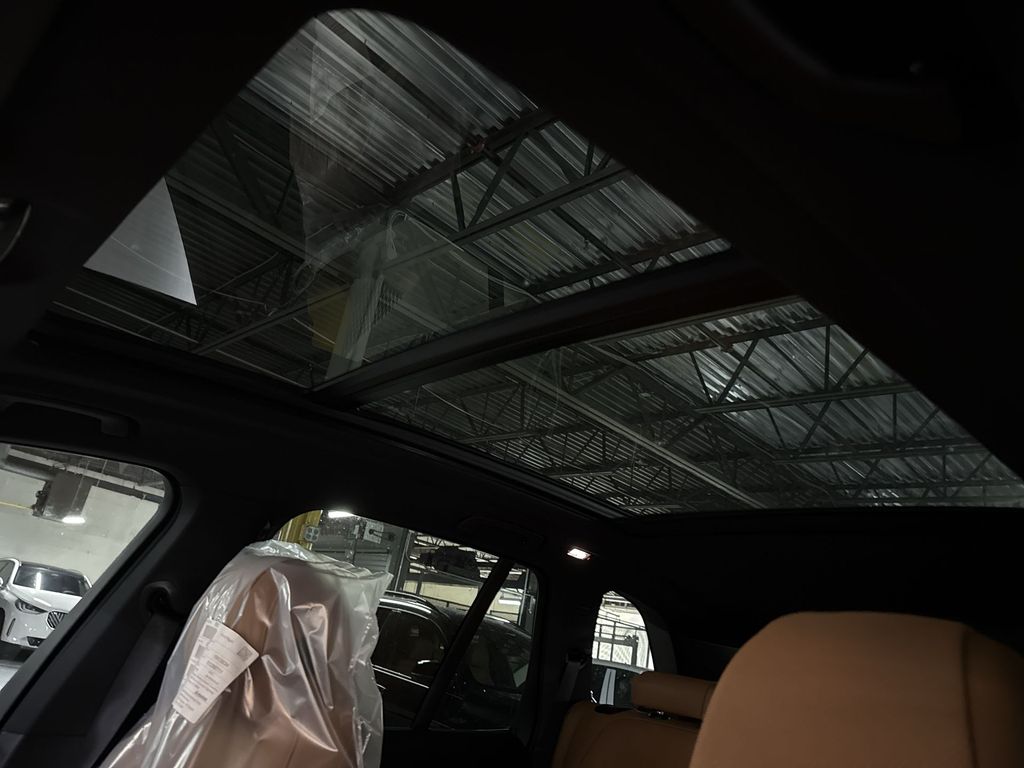 Thumbnail: 2026 BMW X5 - 22