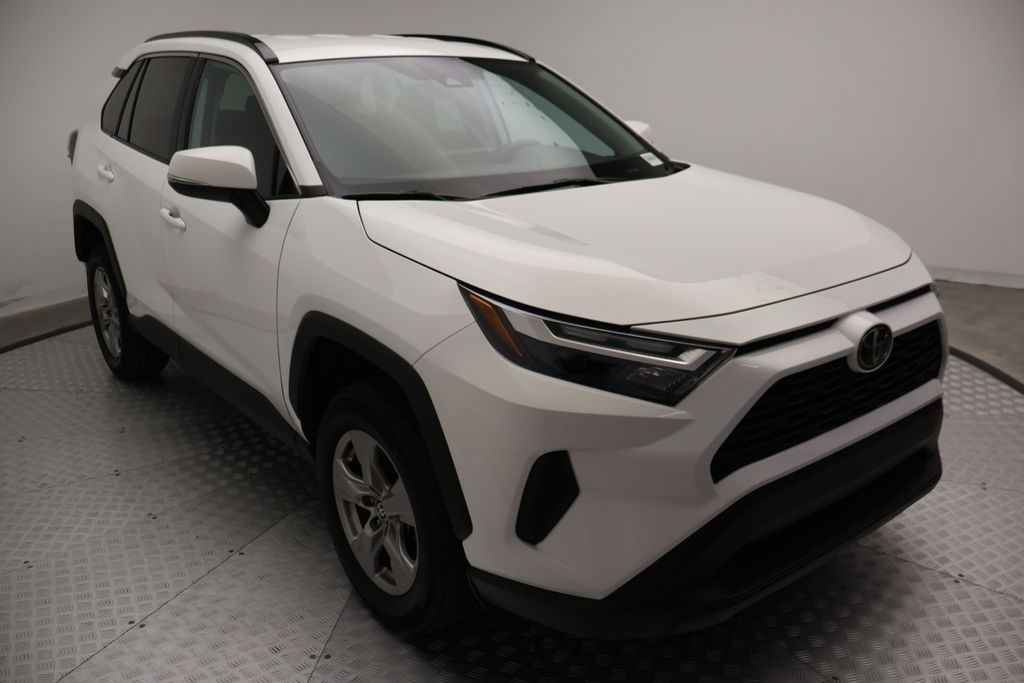 Thumbnail: 2025 Toyota RAV4 - 6