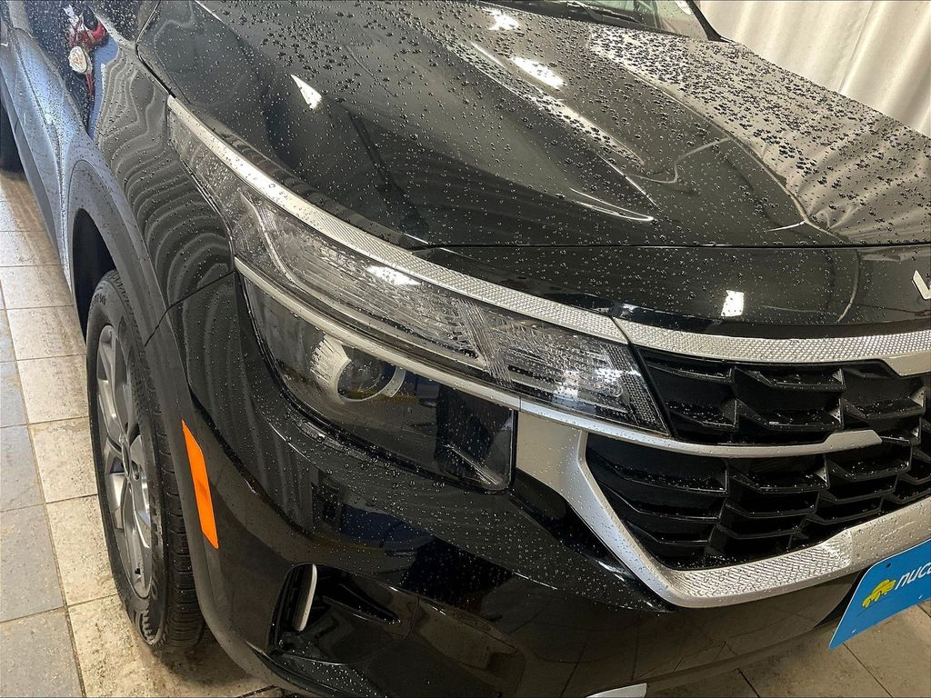 2024 Kia Seltos — photo 32