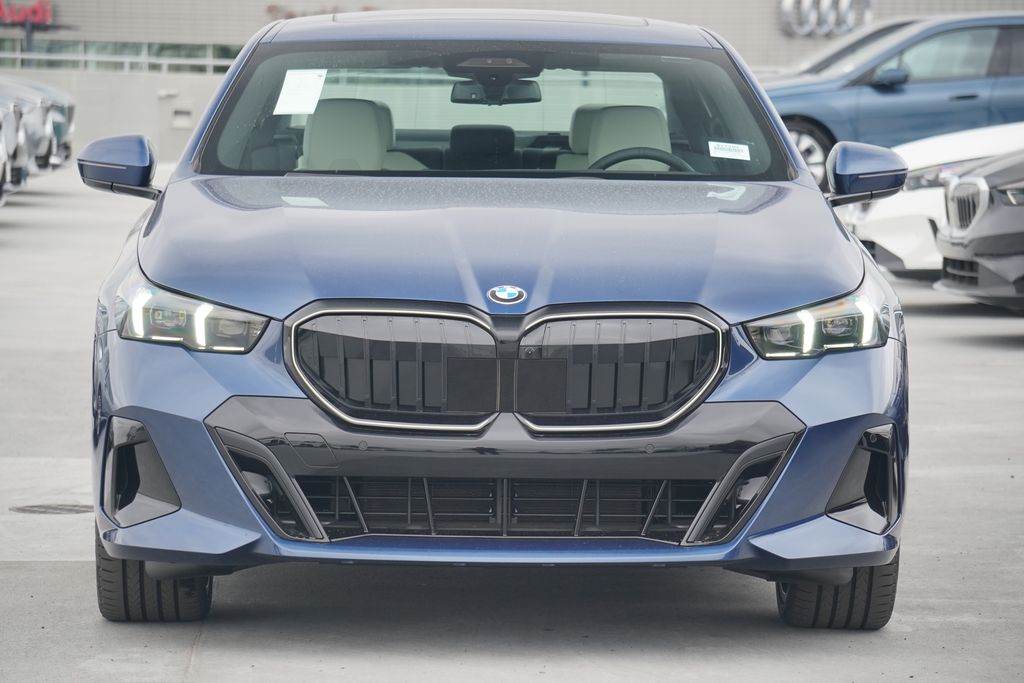 2025 BMW 5 Series 540i xDrive 2
