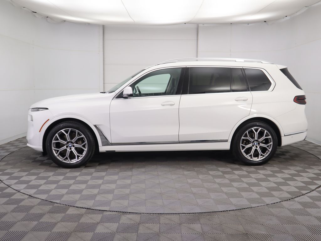 Thumbnail: 2023 BMW X7 - 8