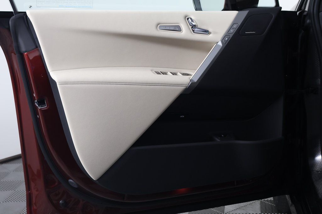 2025 BMW iX xDrive50 7