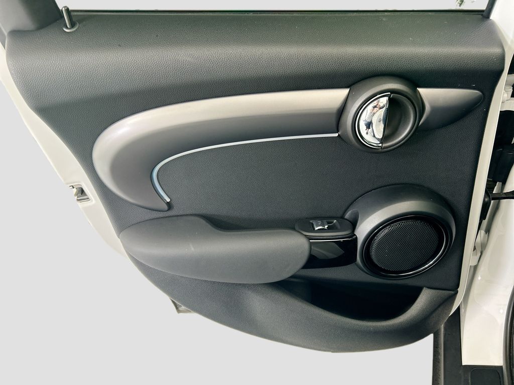 Thumbnail: 2024 MINI Cooper - 25