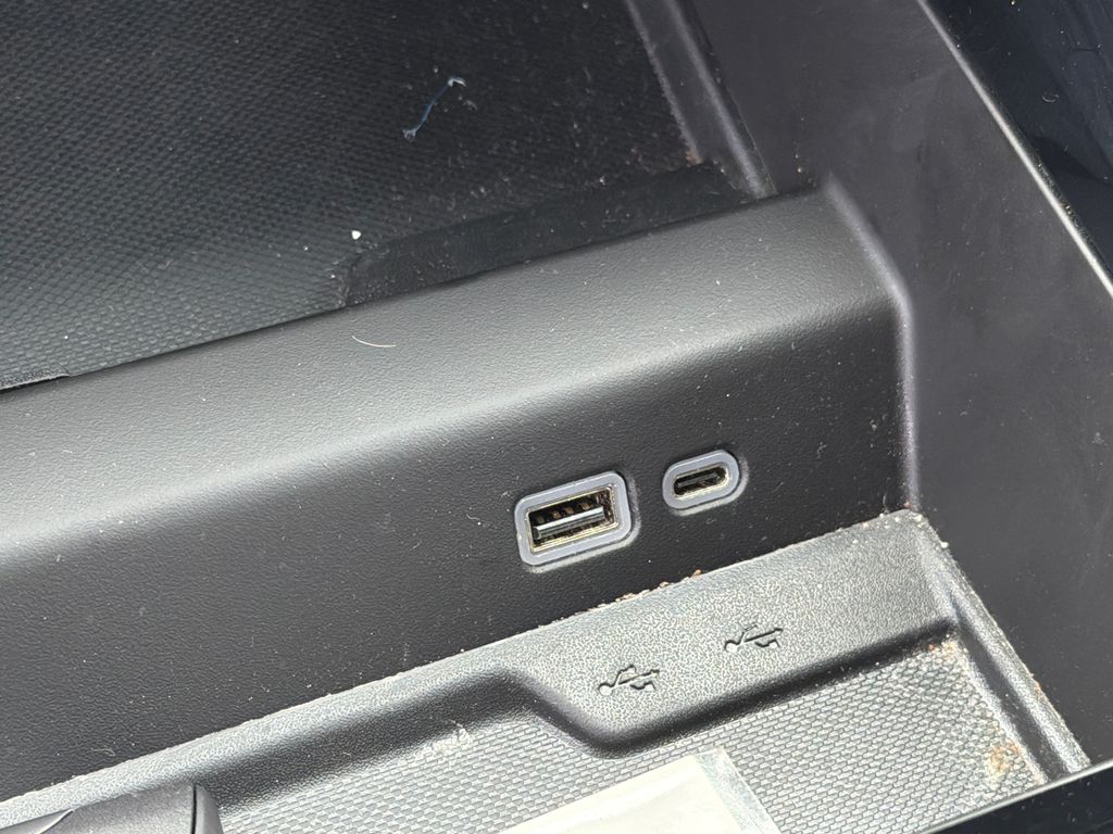 Used 2025 Black Chevrolet LT image 31