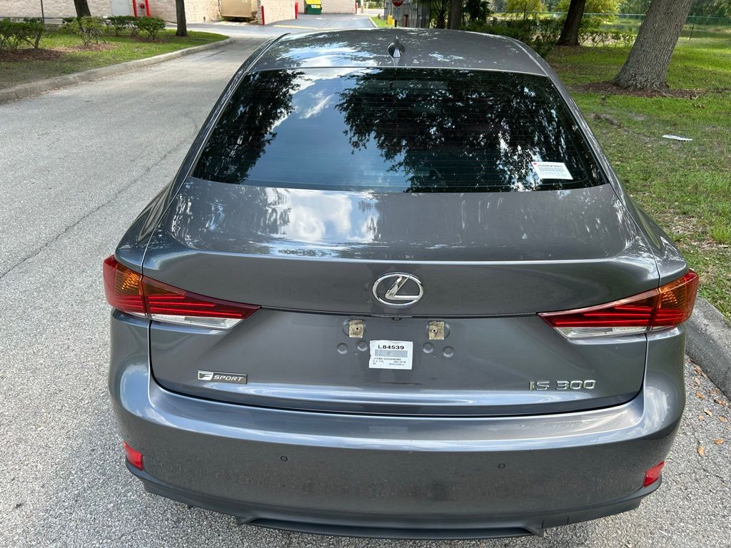 Thumbnail: 2018 Lexus IS - 4