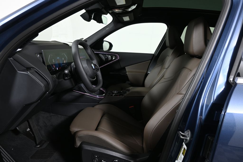 Thumbnail: 2026 BMW X3 - 3