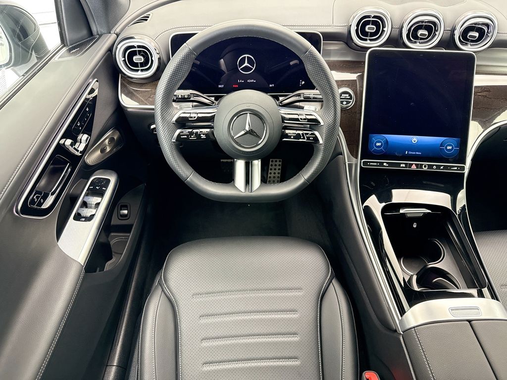 Thumbnail: 2026 Mercedes-Benz GLC - 10