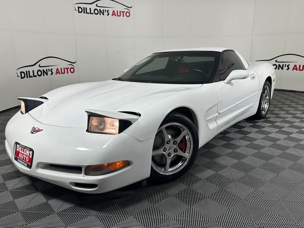 2004 Chevrolet Corvette Coupe RWD