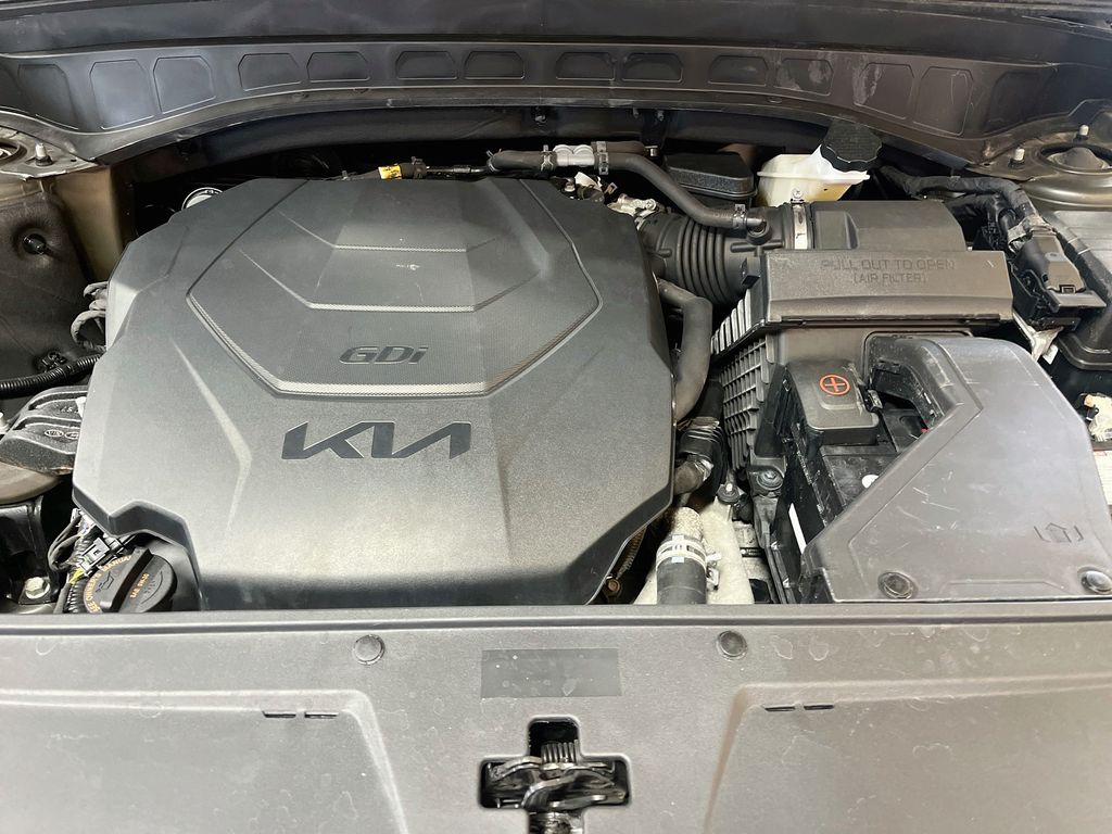 Used 2023 Dark Moss Kia S image 31