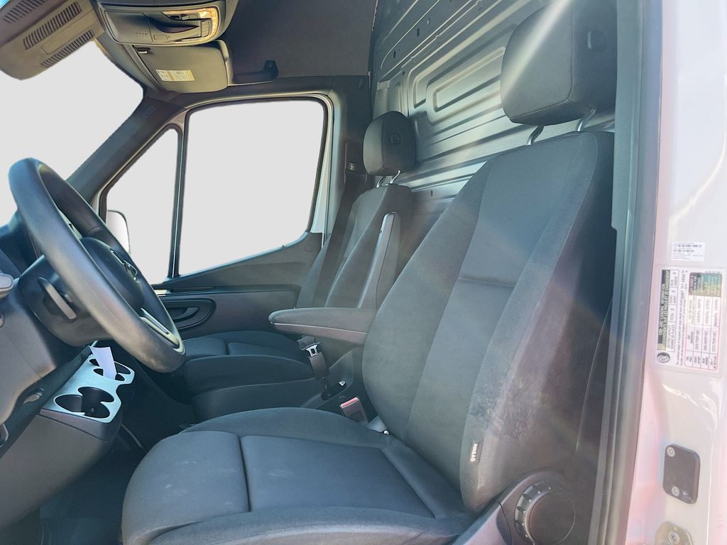 Used 2024 White Mercedes-Benz Cargo 144 WB image 19