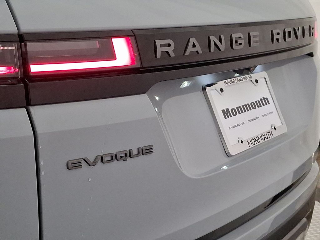 2026 Land Rover Range Rover Evoque S 15