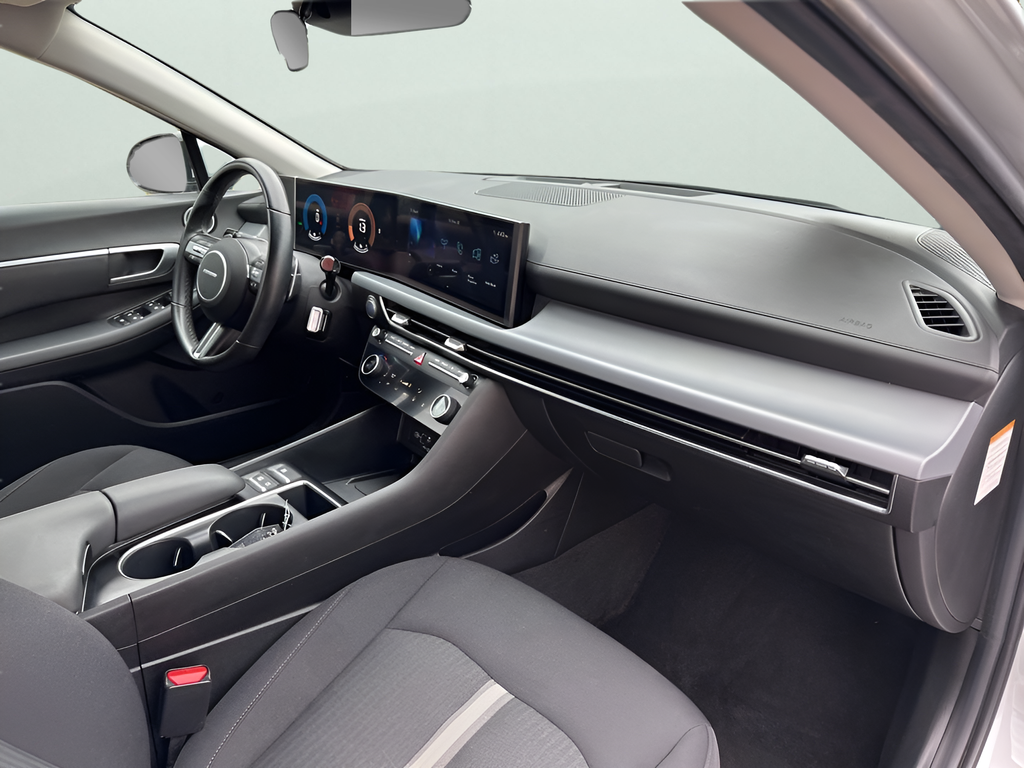 Used Car 2024 Hyundai Sonata Hybrid  Sel For Sale Under $25,000 In Austin, Texas