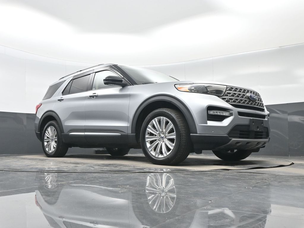 2020 Ford Explorer Limited Silver at Matthews Motors of Wilmington