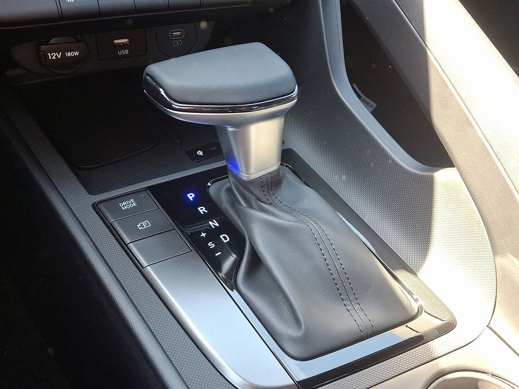 2025 Hyundai Elantra Sport 7