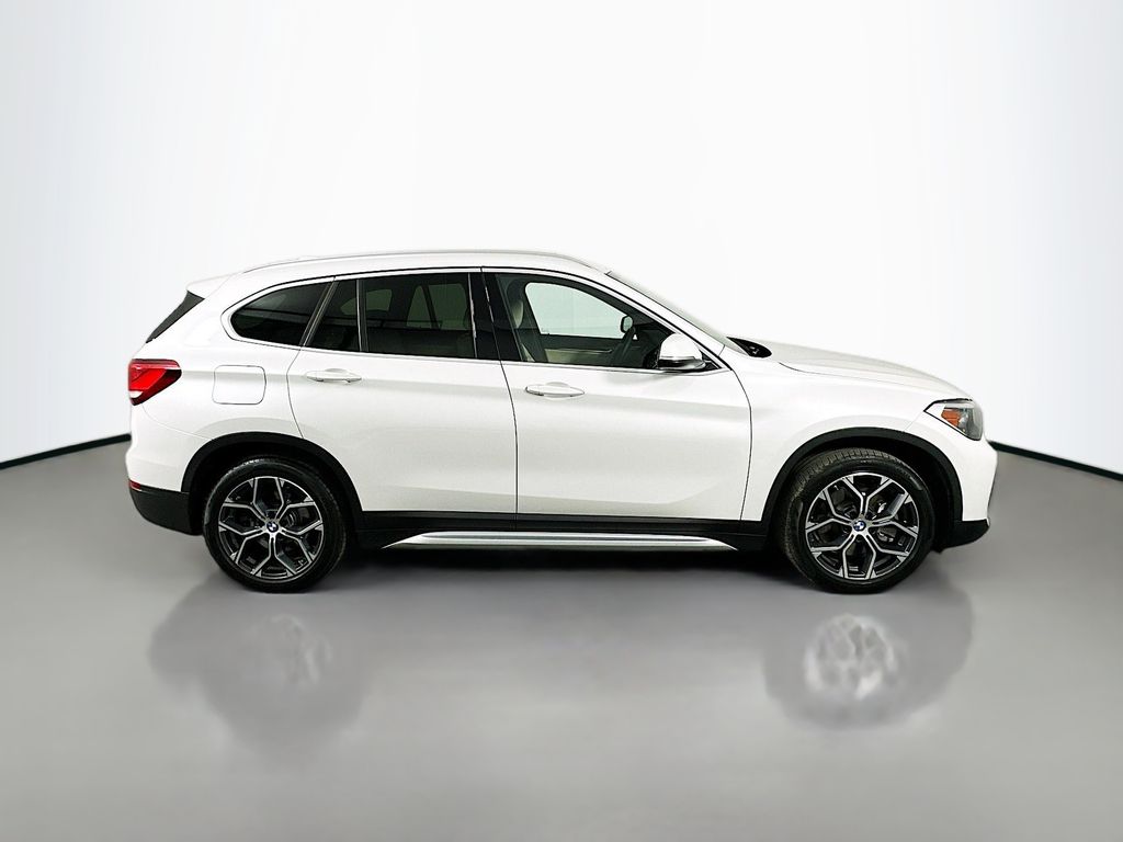 Thumbnail: 2021 BMW X1 - 4